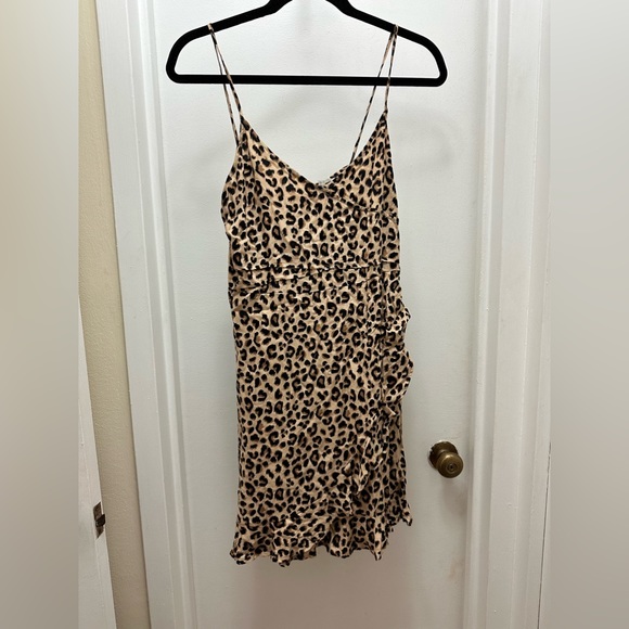 Cheetah-print dress from H&M - Picture 3 of 4